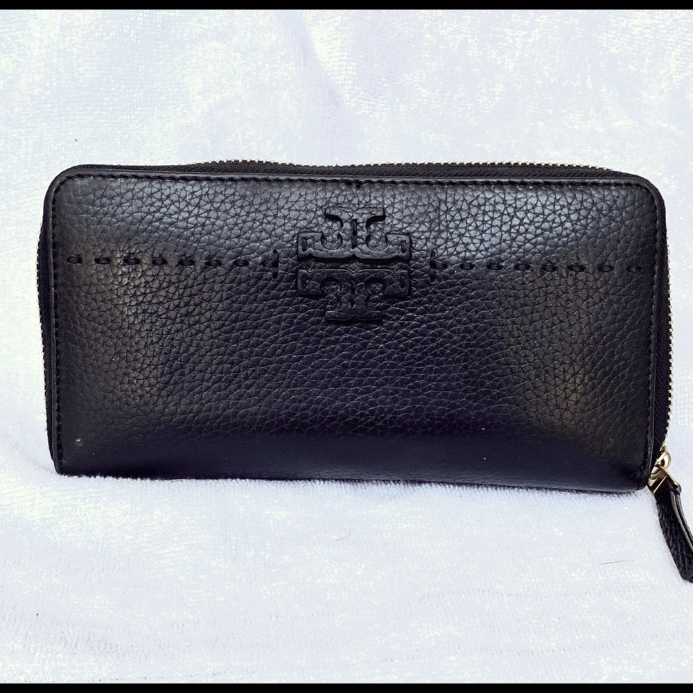 Tory Burch black leather wallet